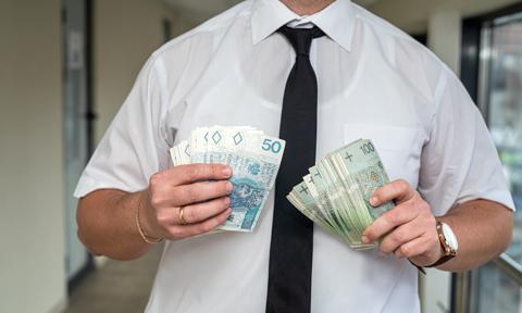 Firmy nie chcą tego ujawniać. Dla 72 proc. pracowników to kluczowa informacja