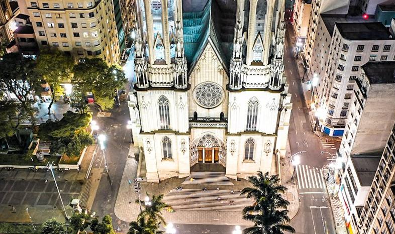 Pustki na ulicach 20-milionowego Sao Paulo. Petrobras ogłosił "kryzys stulecia"