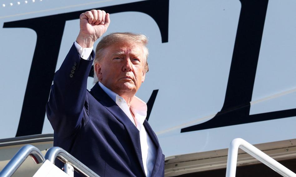 "Prezent od Caracas". Trump chwali się milionem baryłek wenezuelskiej ropy dla USA