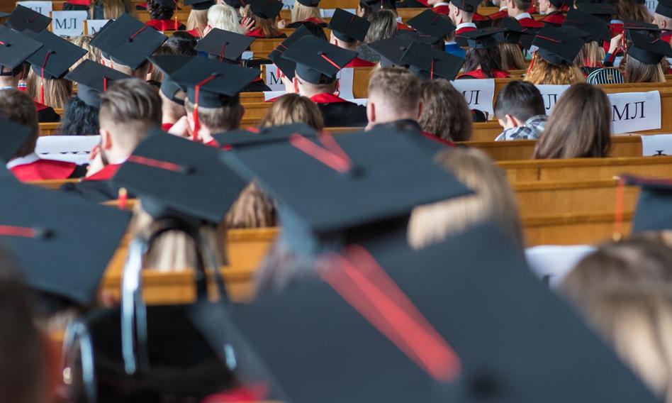 Studia, które się opłacają. Tu zarobki po dyplomie są najwyższe