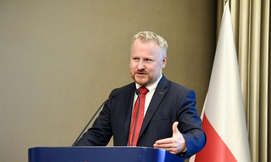 Tyle kosztuje państwo polskie wzrost płac w budżetówce. Wiceminister finansów podał kwoty