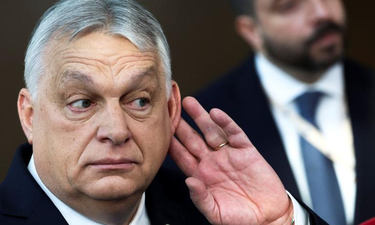 Imperium Orbana w rozsypce. Media, które kontrolował, przechodzą w obce ręce