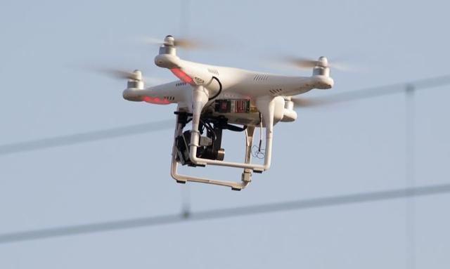 Nowe przepisy dotyczące dronów przesunięte