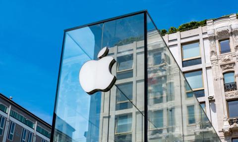 Pokażą składanego iPhone’a. Ważna konferencja we wrześniu