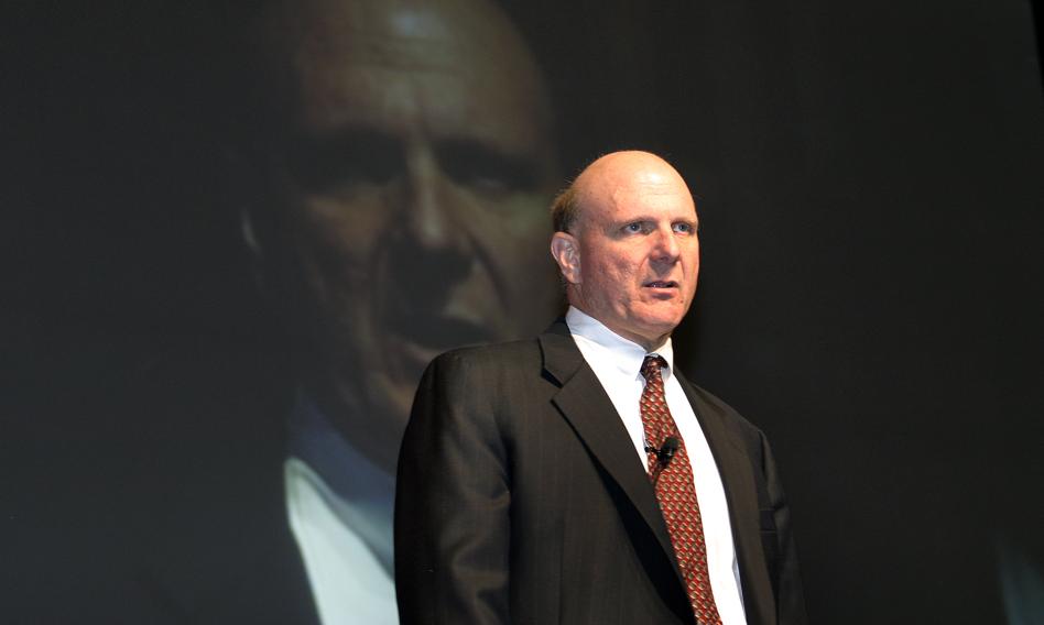 Zarobi 1 mld dolarów za "nicnierobienie". Ballmer królem pasywnego dochodu?