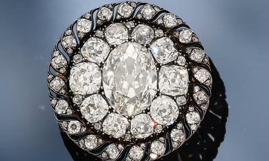 Brylantowa brosza Napoleona, którą stracił pod Waterloo, będzie sprzedana na aukcji