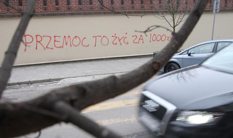 GUS: 2,8 mln Polaków żyło w 2014 r. w skrajnym ubóstwie