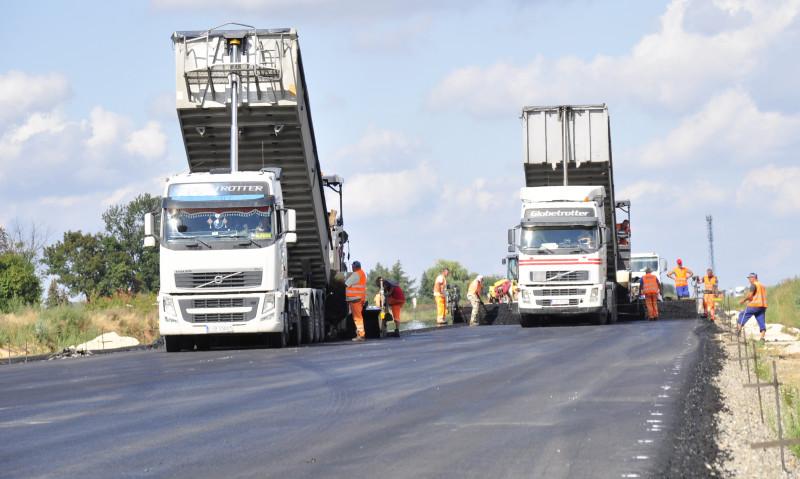 GDDKiA: Osiem ofert na budowę 14 km autostrady A2