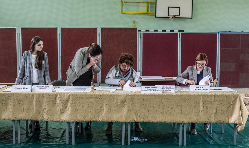 PKW zwiększyła diety członków obwodowych komisji wyborczych