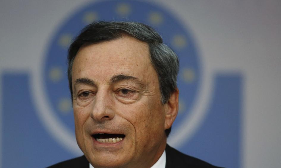 Draghi: Powr贸t inflacji w kierunku celu EBC zale偶y od wsparcia ze strony monetarnej