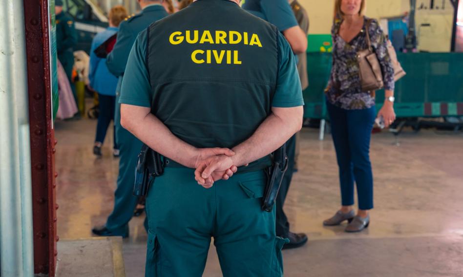 Okradali bankomaty przy użyciu dźwigów. Albański gang rozbity przez hiszpańską policję
