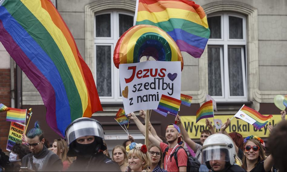 Rząd zmieni przepisy dotyczące obrazy uczuć religijnych. &quot;Obecne są zbyt ogólnikowe&quot;