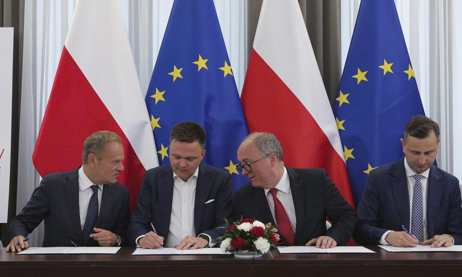 Liderzy PO, PSL, Lewicy i Polski 2050 podpisali deklarację samorządowców z Ruchu &quot;TAK! Dla Polski&quot;