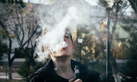 Wielka Brytania zapowiada zakaz sprzedaży jednorazowych e-papierosów