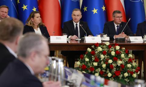 Rada Bezpieczeństwa Narodowego w poczuciu politycznej jedności. Tusk: oprócz Błaszczaka