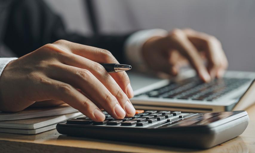 Ile trzeba zarabiać, żeby dostać kredyt? Sprawdź, czy dostaniesz kredyt