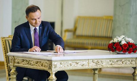 Prezydent podpisał nowelizację wdrażającą unijny Pakiet Mobilności