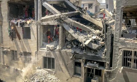 Świat w napięciu. Irak apeluje do USA, Azerbejdżan odcina się od Izraela, Wielka Brytania wysyła samoloty bojowe
