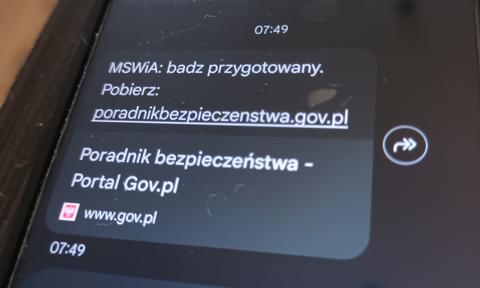 RCB rozesłało alert z cyfrową wersją „poradnika bezpieczeństwa”. Serwery nie wytrzymały