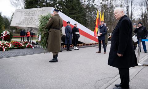 J. Kaczyński: sprawa odpowiedzialności bardzo wielu ludzi w Polsce za katastrofę smoleńską jest aktualna
