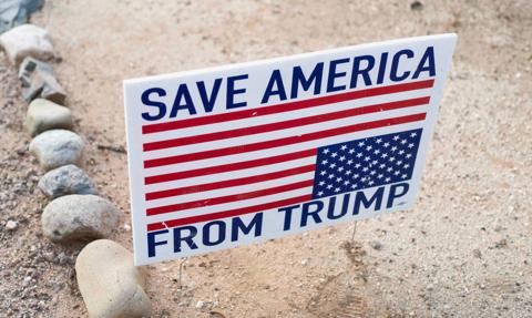 Amerykanie płacą za wojnę Trumpa z Iranem. Rosną ceny paliw, kredytów i biletów