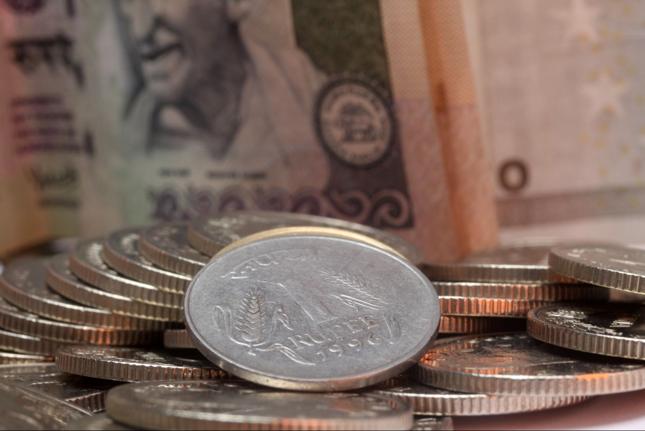 Bank Indii: Dewaluacja rupii niepotrzebna