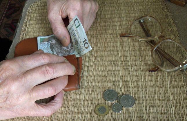 Co oznacza obniżenie wieku emerytalnego