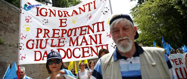 Włochy: największy od siedmiu lat strajk w oświacie