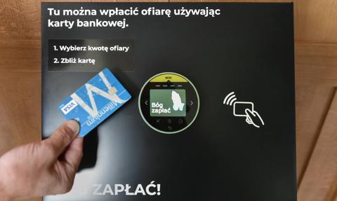 2 proc. podatku dla Kościołów zamiast Funduszu Kościelnego? Rząd policzył koszty