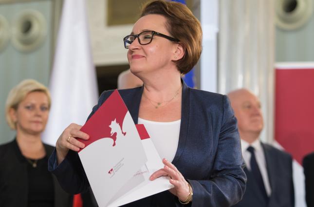 Zalewska: Reforma edukacji jest przemyślana, odpowiedzialna i policzona