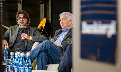 Fala reklam fałszywych inwestycji zalewa internet. „Jakbym dostał obuchem”