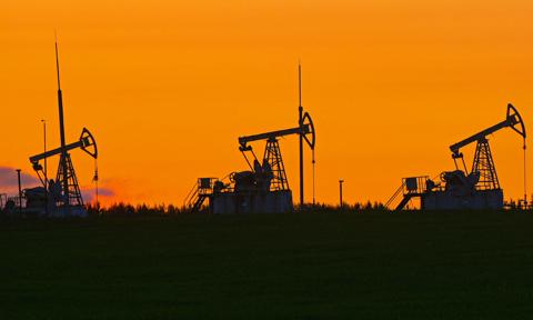 Niewielki wzrost ceny ropy naftowej w USA. Ale cały tydzień na plusie