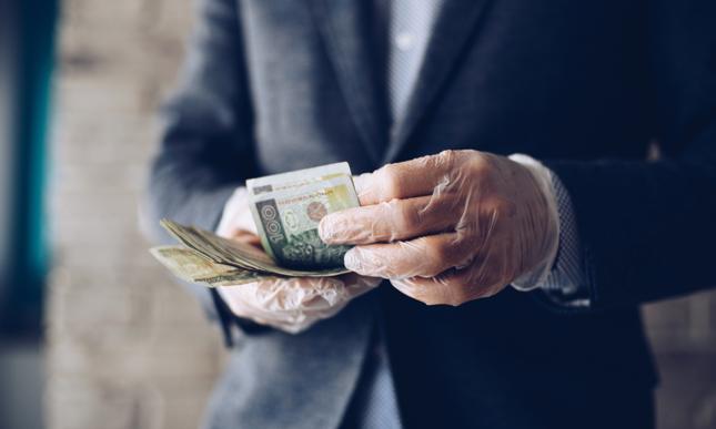 Ponad 76 mld zł trafiło do polskich firm i pracowników