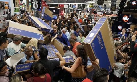 Mózg na Black Friday. Prof. Gąsiorowska: Najwięcej oszczędzamy nic nie kupując