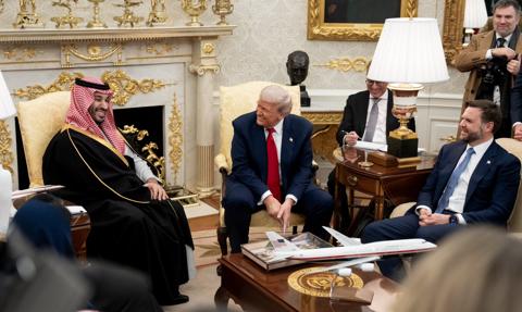 Strategiczne porozumienie obronne USA i Arabii Saudyjskiej. Trump sprzedał myśliwce i czołgi