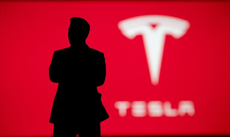 Tesla va probablement investir en France, faire quelque chose de très important