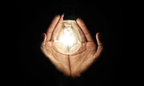 ME proponuje przywrócenie obliga giełdowego dla prądu i zwiększenia go na rynku gazu