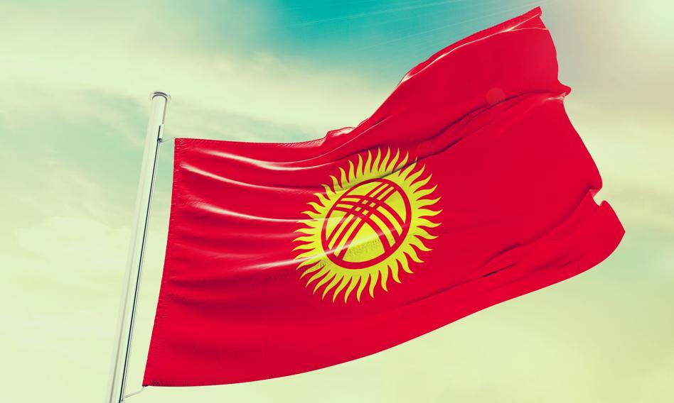 Prezydent Kirgistanu z większą władzą. W referendum blisko 80 proc. głosujących za zmianami w konstytucji