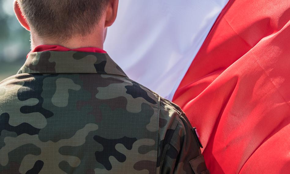 To on zabezpieczał transport zagubionych min. Teraz przerywa milczenie