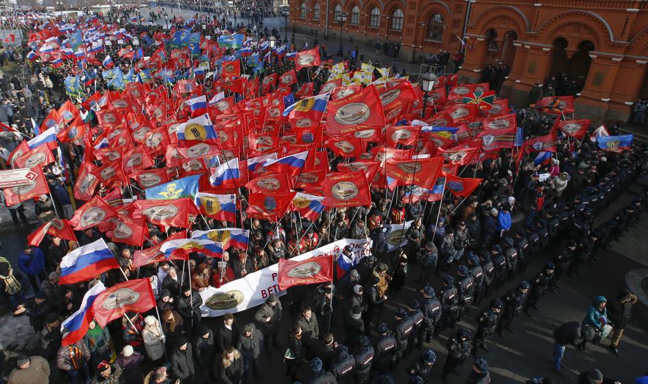 Proputinowska manifestacja w Moskwie w rocznicę kijowskiego Majdanu