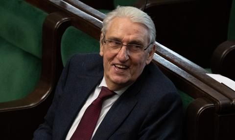 "Sensacje XX wieku" i akcje zapewniły emeryturę Bogusławowi Wołoszańskiemu. Dostanie jeszcze podwyżkę