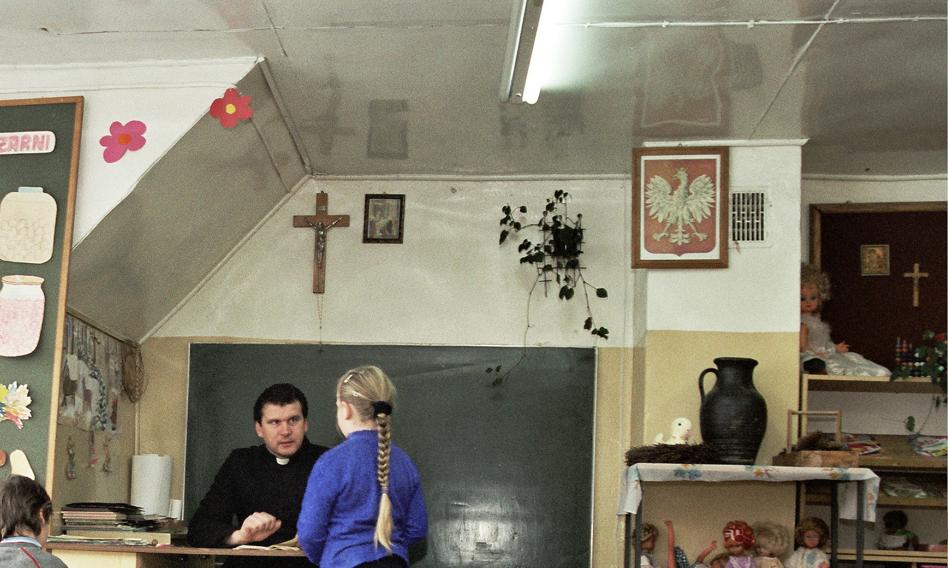 Resort edukacji nie będzie honorował postanowień TK w sprawie lekcji religii