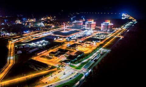 Ekspert: Polska powinna zacząć zarabiać na przesyle LNG z USA