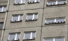 W papierach ich nie ma, w środku mieszkają ludzie. Krakowska samowola czeka na wyburzenie