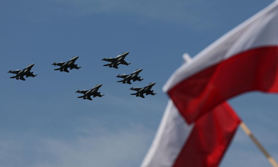 Polskie niebo nietykalne. Generał: Niech to przeciwnik zastanawia się, czy zestrzelimy mu samolot