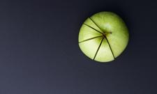 Apple na historycznym szczycie I krew na kryptowalutach