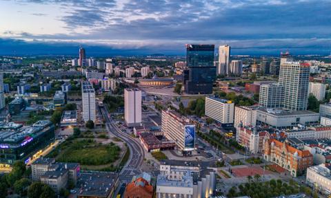 Kiedyś był handlową chlubą regionu, dziś trafia pod młotek. Kultowy katowicki obiekt na licytacji