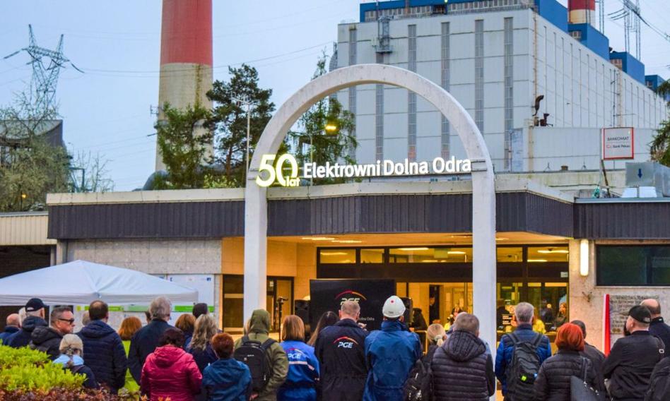 Samorządowcy alarmują w sprawie planów wygaszenia Elektrowni Dolna Odra, PGE uspokaja