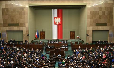 Sejm uchwalił nowelizację dotyczącą powrotów cudzoziemców do krajów pochodzenia