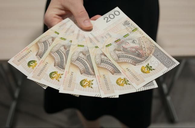 MF rozważa stopniowe zwiększanie kwoty wolnej, od '17 po 1 tys. zł rocznie